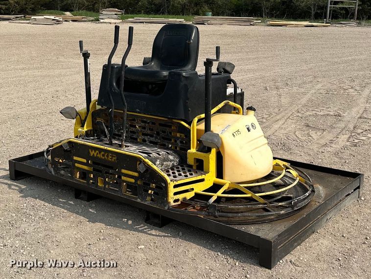 image for item AF9728 Wacker  power trowel
