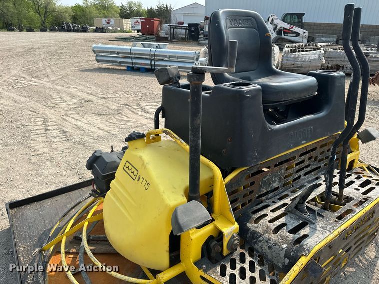 image for item AF9728 Wacker  power trowel