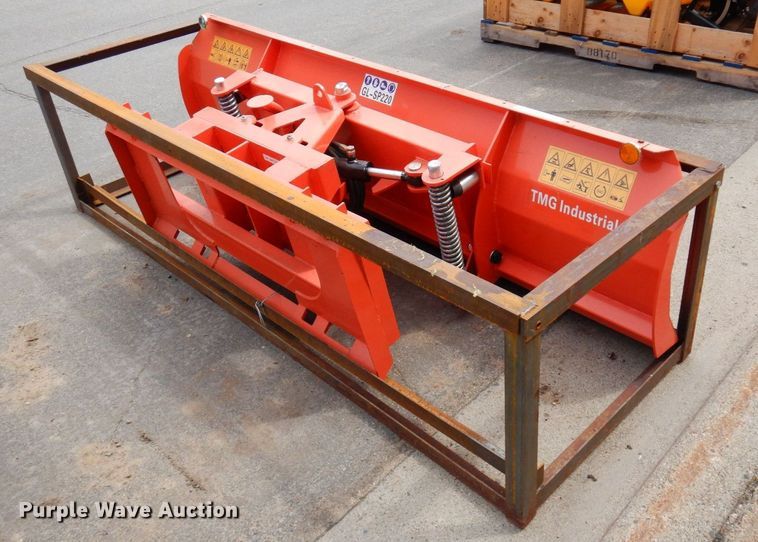 image for item AF9743 TMG Industrial GL-SP220  snow plow