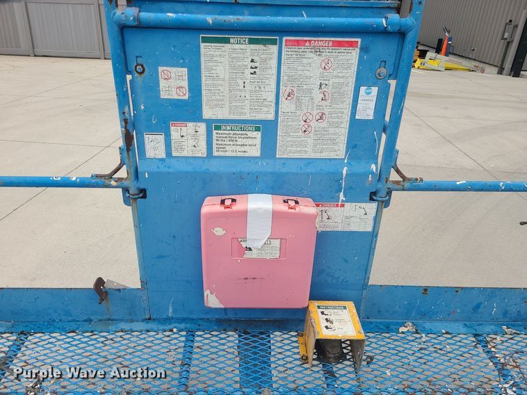 image for item DC6058 2003 Genie Z80/60  boom lift