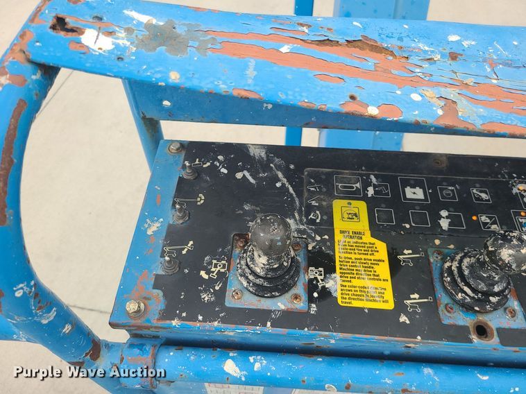 image for item DC6058 2003 Genie Z80/60  boom lift