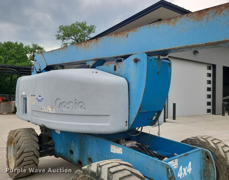 image for item DC6058 2003 Genie Z80/60  boom lift