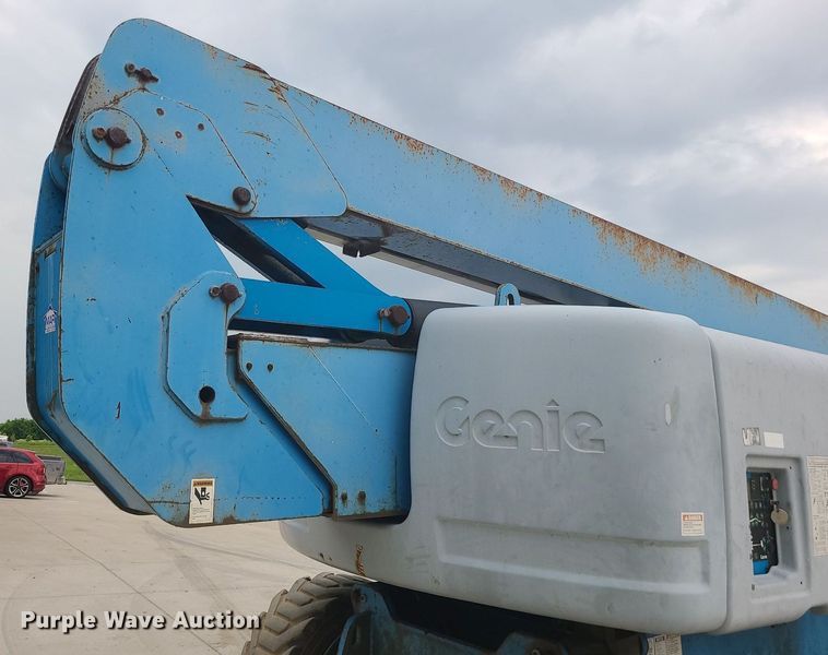 image for item DC6058 2003 Genie Z80/60  boom lift