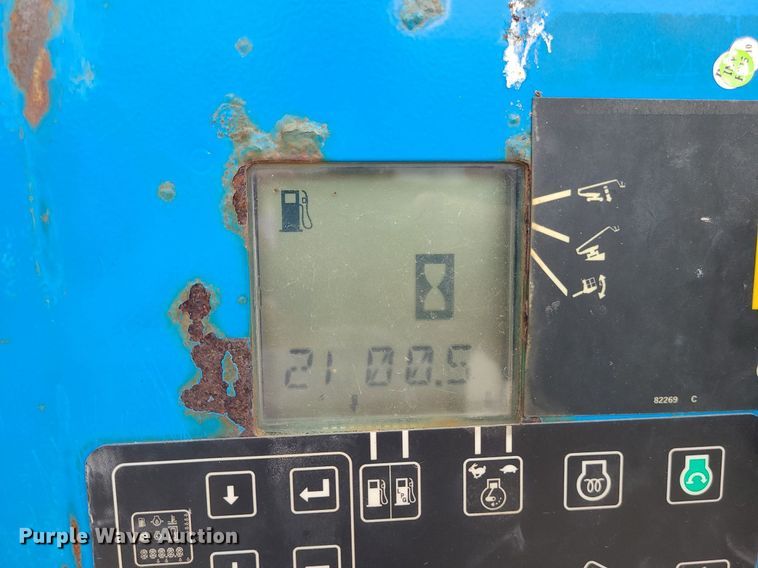 image for item DC6058 2003 Genie Z80/60  boom lift