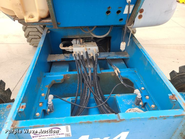 image for item DC6058 2003 Genie Z80/60  boom lift