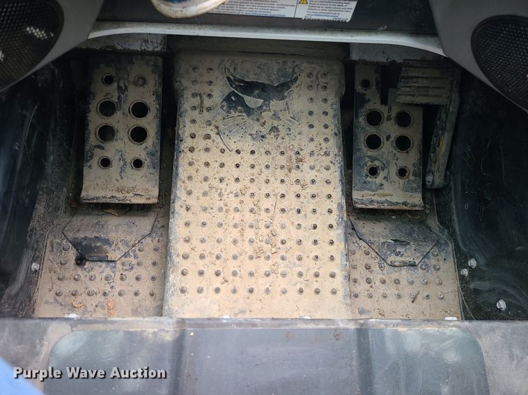 image for item DC6062 2019 Bobcat S740  skid steer loader