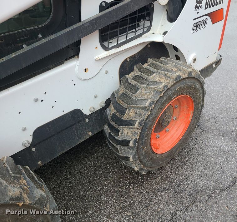 image for item DC6062 2019 Bobcat S740  skid steer loader