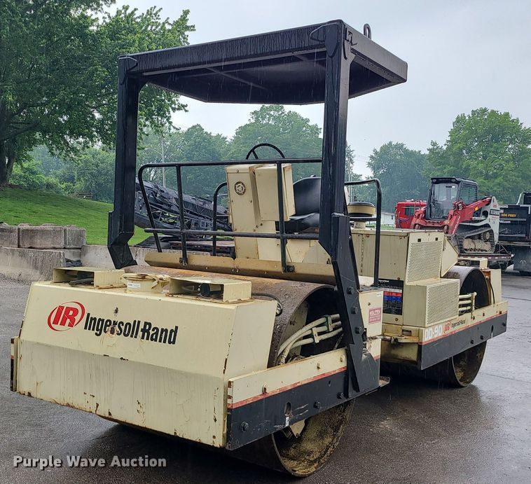 image for item DC6063 Ingersoll Rand DD90  double drum vibratory roller