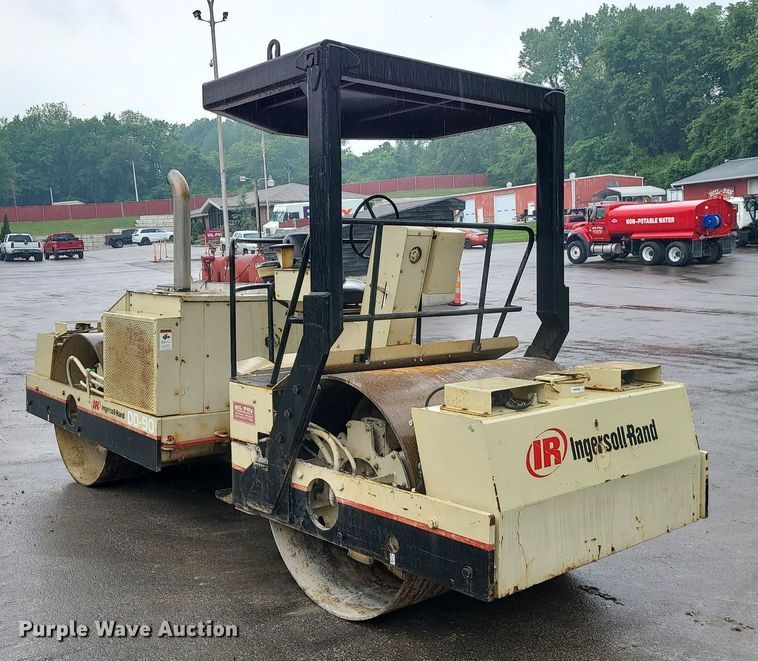 image for item DC6063 Ingersoll Rand DD90  double drum vibratory roller