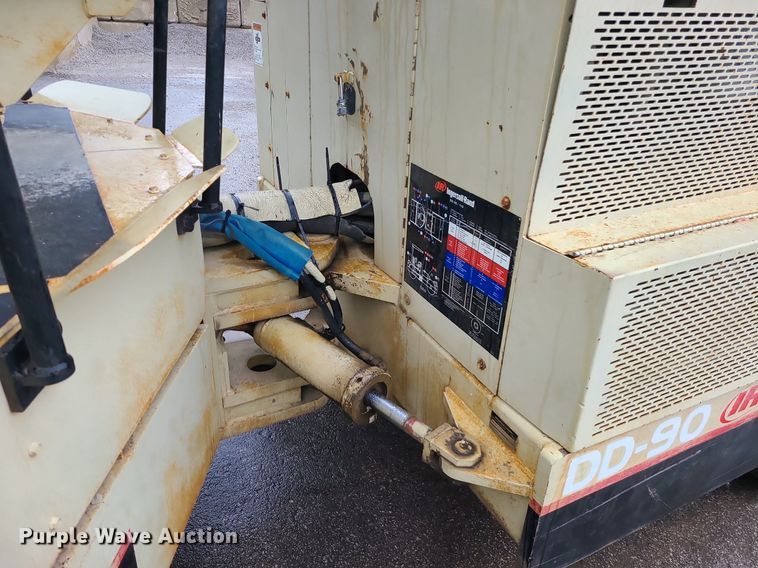 image for item DC6063 Ingersoll Rand DD90  double drum vibratory roller