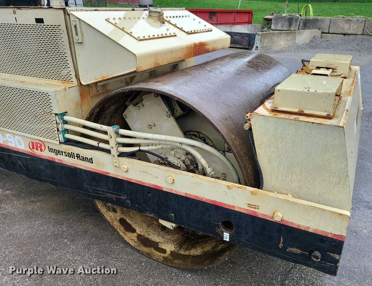 image for item DC6063 Ingersoll Rand DD90  double drum vibratory roller