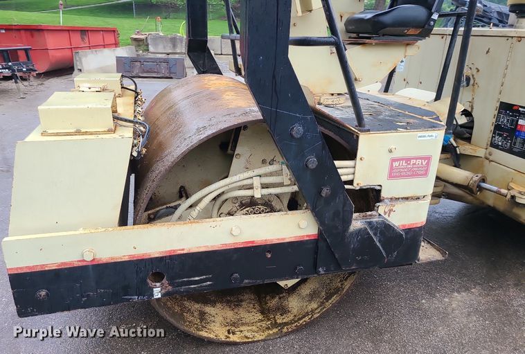 image for item DC6063 Ingersoll Rand DD90  double drum vibratory roller