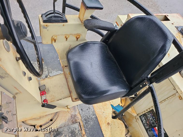 image for item DC6063 Ingersoll Rand DD90  double drum vibratory roller