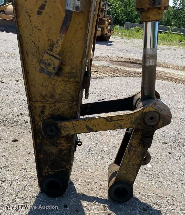 image for item DI7787 2007 Caterpillar 328D LCR  excavator