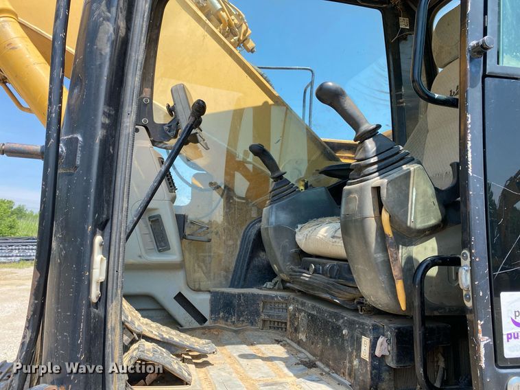 image for item DI7787 2007 Caterpillar 328D LCR  excavator