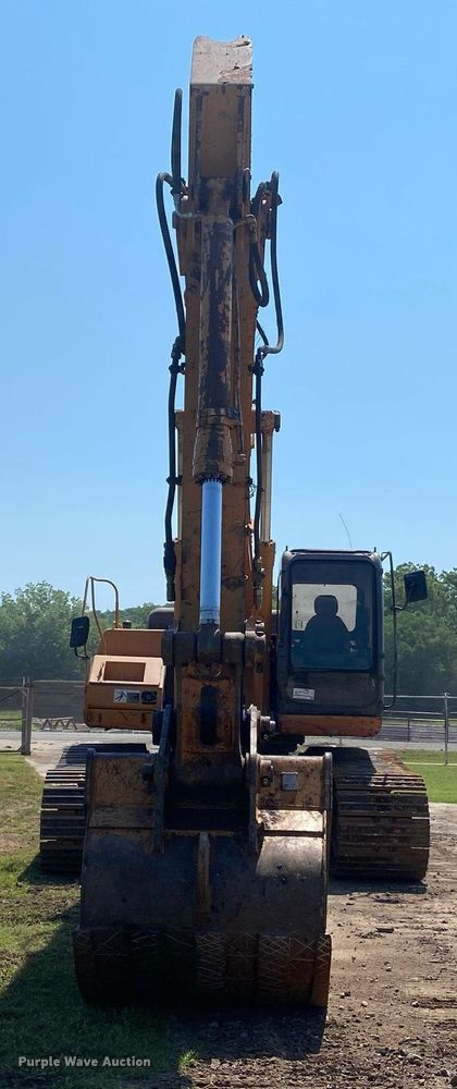 image for item DI7811 2007 Case CX330  excavator