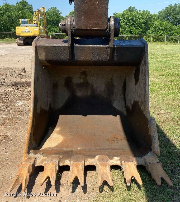 image for item DI7811 2007 Case CX330  excavator