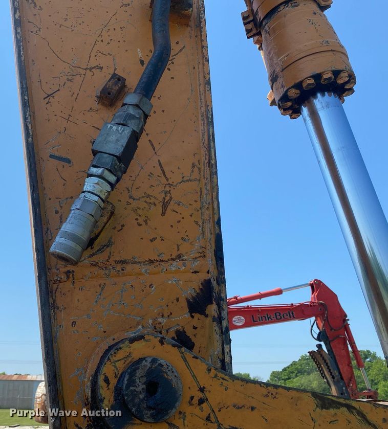 image for item DI7811 2007 Case CX330  excavator