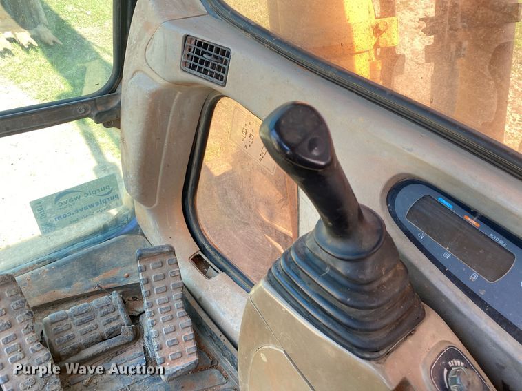 image for item DI7811 2007 Case CX330  excavator