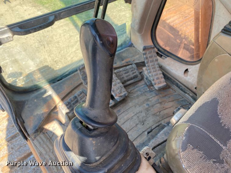 image for item DI7811 2007 Case CX330  excavator