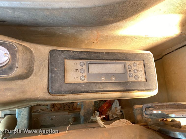 image for item DI7811 2007 Case CX330  excavator