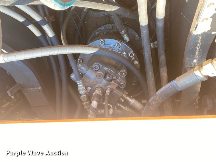 image for item DI7811 2007 Case CX330  excavator