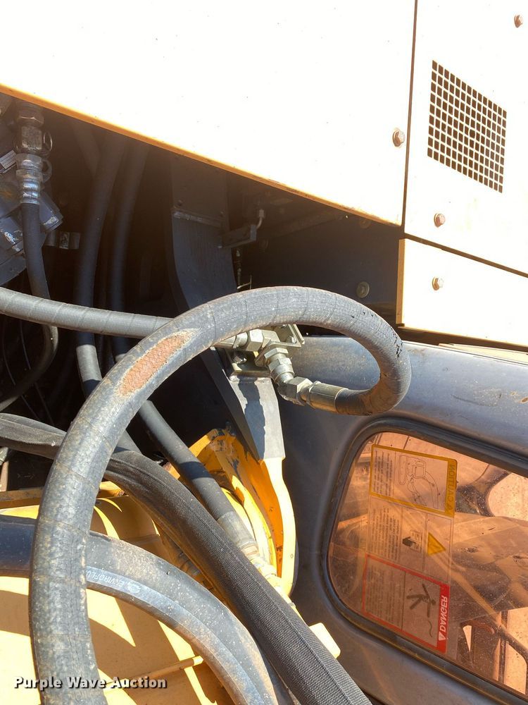 image for item DI7811 2007 Case CX330  excavator