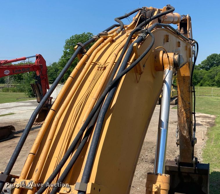 image for item DI7811 2007 Case CX330  excavator