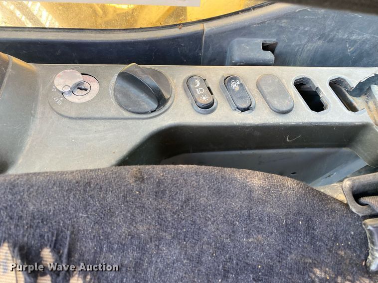 image for item DI7812 2008 Komatsu PC200LC-8  excavator