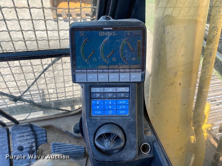 image for item DI7812 2008 Komatsu PC200LC-8  excavator