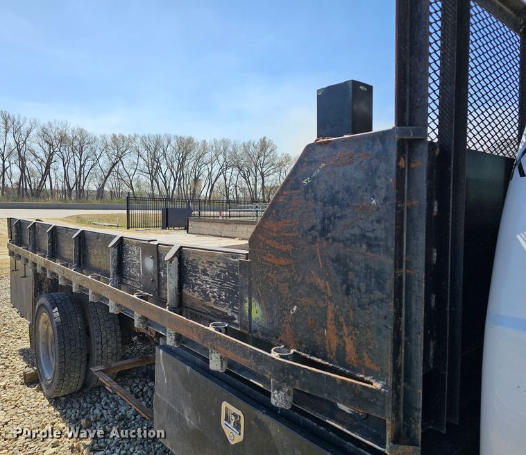 image for item DK1734 2006 Ford F550 Super Duty XL  dump flatbed truck