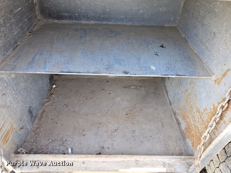 image for item DK1734 2006 Ford F550 Super Duty XL  dump flatbed truck