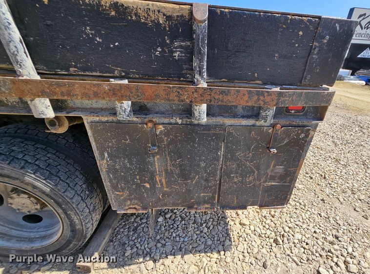 image for item DK1734 2006 Ford F550 Super Duty XL  dump flatbed truck