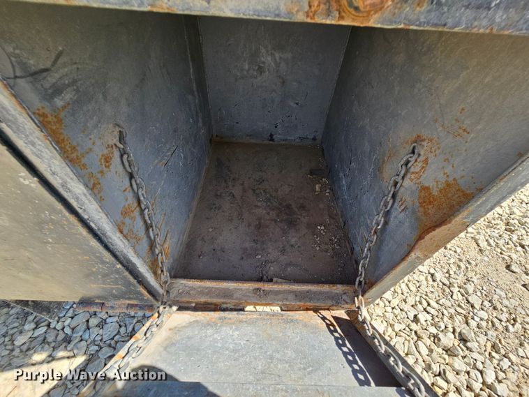 image for item DK1734 2006 Ford F550 Super Duty XL  dump flatbed truck