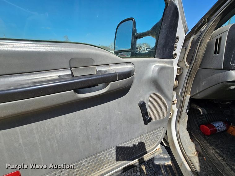 image for item DK1734 2006 Ford F550 Super Duty XL  dump flatbed truck