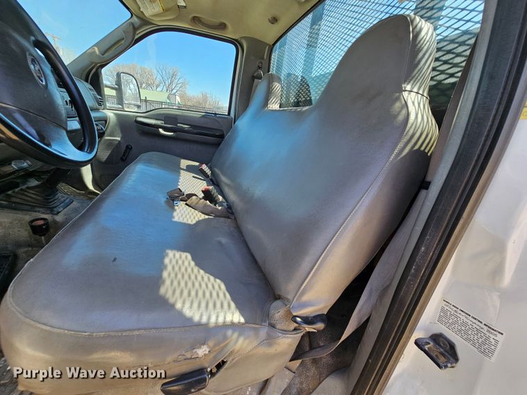 image for item DK1734 2006 Ford F550 Super Duty XL  dump flatbed truck