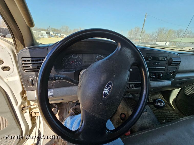 image for item DK1734 2006 Ford F550 Super Duty XL  dump flatbed truck