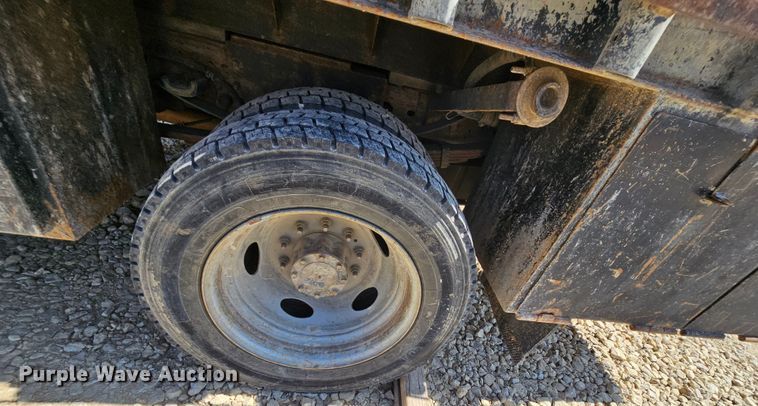 image for item DK1734 2006 Ford F550 Super Duty XL  dump flatbed truck