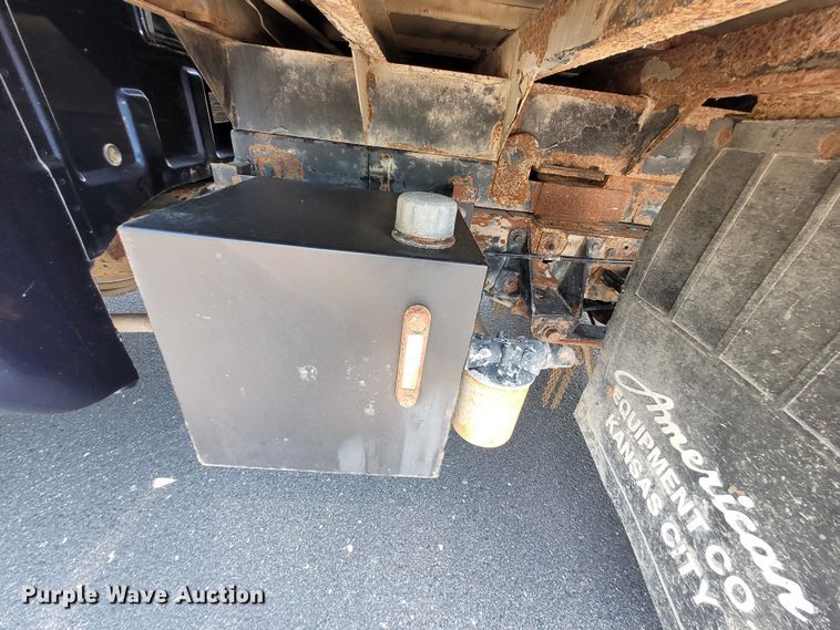 image for item DK1912 2001 Ford F450 Super Duty XL  dump flatbed truck