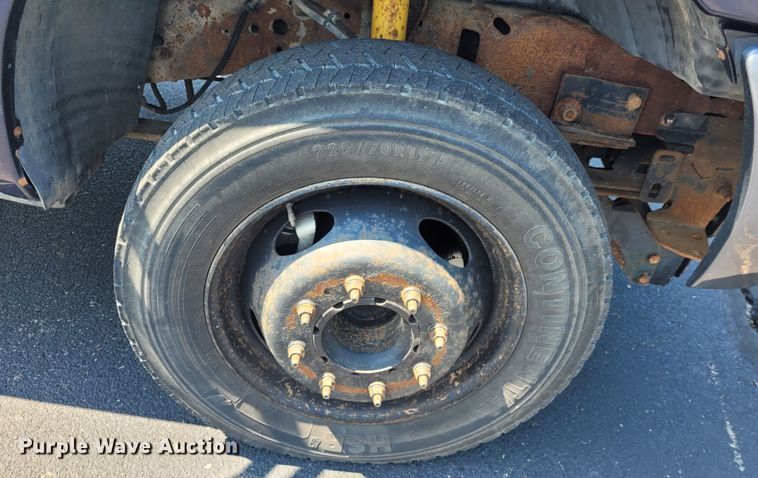 image for item DK1912 2001 Ford F450 Super Duty XL  dump flatbed truck