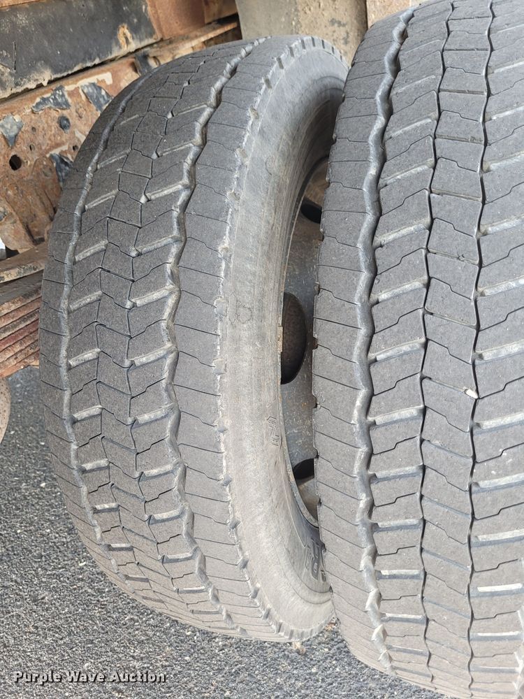 image for item DK1912 2001 Ford F450 Super Duty XL  dump flatbed truck