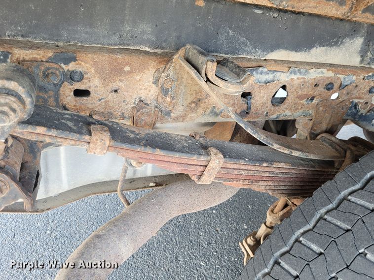 image for item DK1912 2001 Ford F450 Super Duty XL  dump flatbed truck