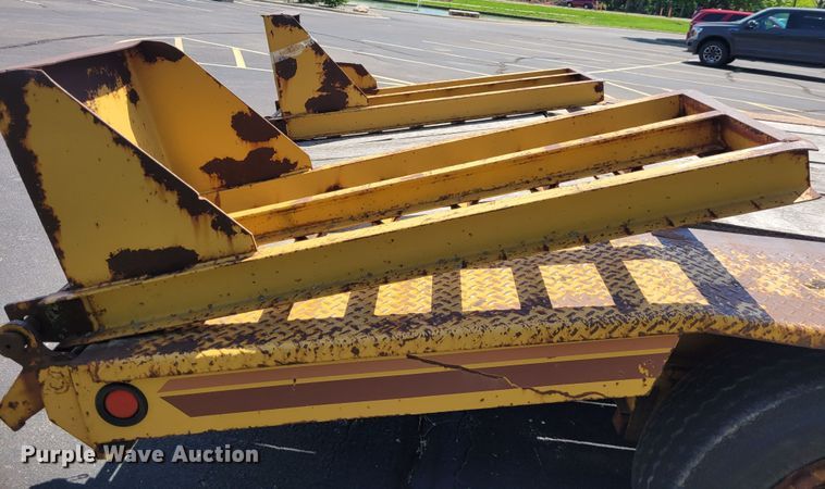 image for item DK1914 1984 Eager Beaver  equipment trailer