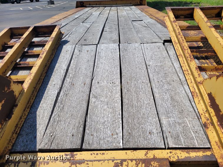 image for item DK1914 1984 Eager Beaver  equipment trailer