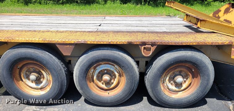 image for item DK1914 1984 Eager Beaver  equipment trailer