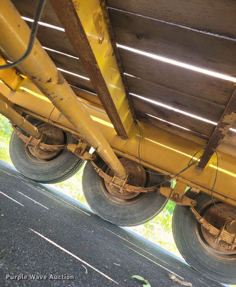 image for item DK1914 1984 Eager Beaver  equipment trailer