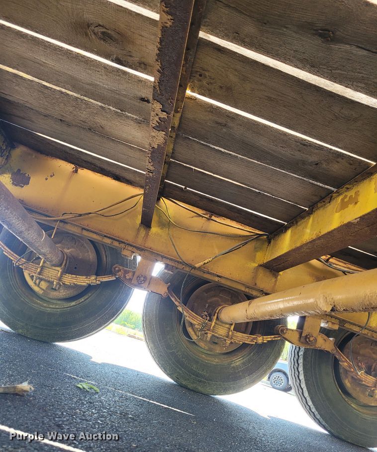 image for item DK1914 1984 Eager Beaver  equipment trailer