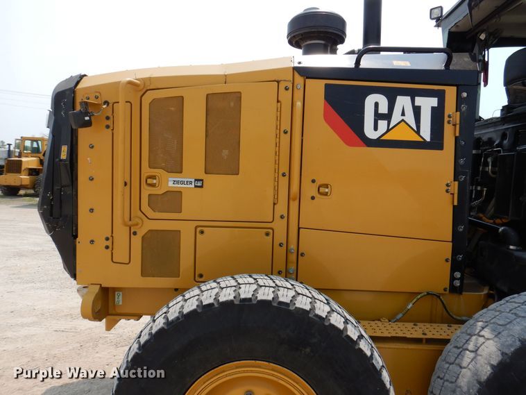 image for item DK5235 2019 Caterpillar 12M3  motor grader