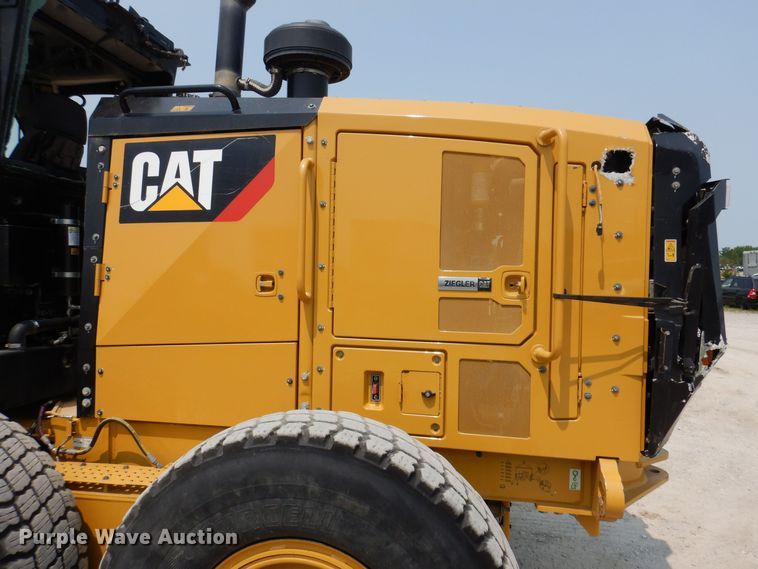 image for item DK5235 2019 Caterpillar 12M3  motor grader