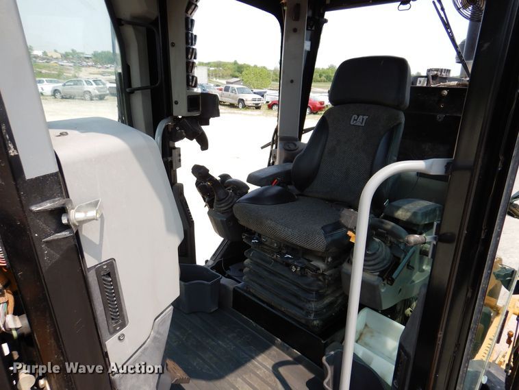 image for item DK5235 2019 Caterpillar 12M3  motor grader